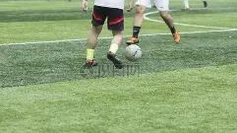 孙颖莎2025WTT新加坡大满贯征程，挺进16强——新华社报道