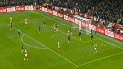 乔恩·史密斯坚信：心理健康无分你我，理查利森定能战胜逆境！